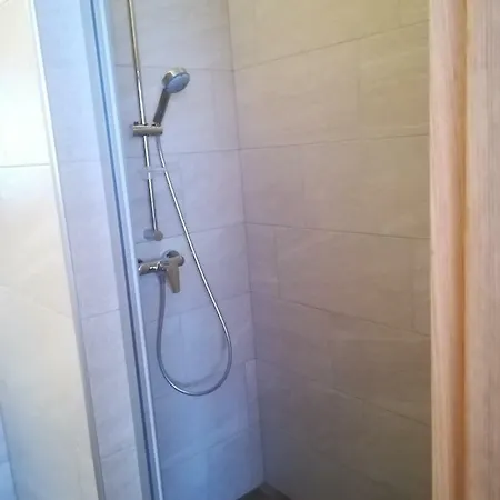 Farma Sinsamreith, Familie Ensmann *